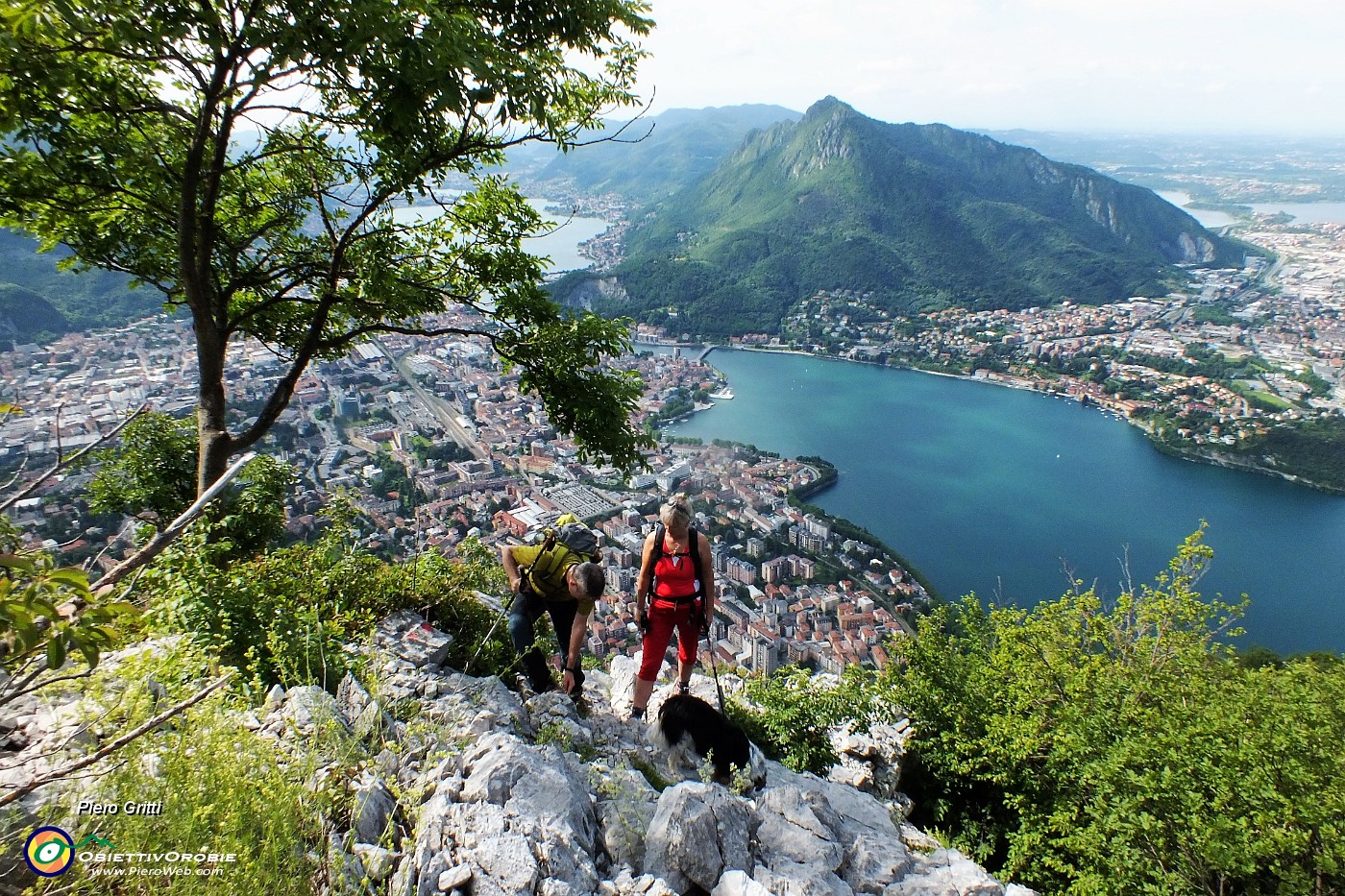 41 Lecco, Valm adrera con laghi e Monte Barro.JPG